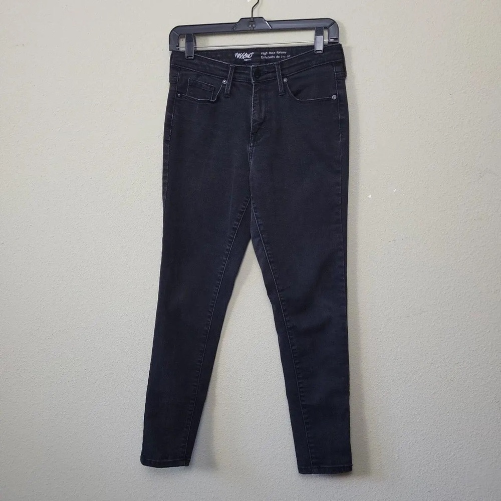 Chic Black Skinny Jeans for Women